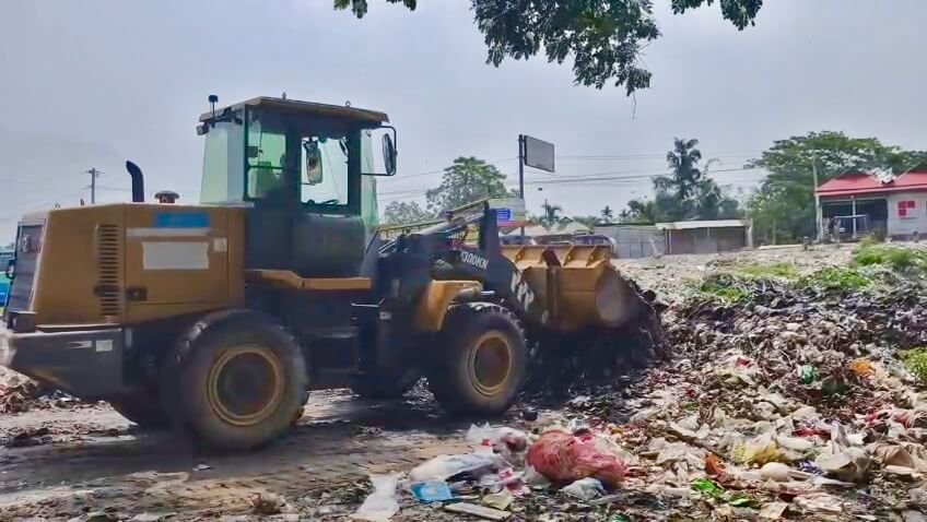 দুর্গাপুরের বাস স্ট্যান্ড এলাকায় পরিচ্ছন্নতা অভিযান, স্বস্তি ফিরল বাসিন্দাদের দুর্গাপুরের বাস স্ট্যান্ড এলাকায় পরিচ্ছন্নতা অভিযান, স্বস্তি ফিরল বাসিন্দাদের