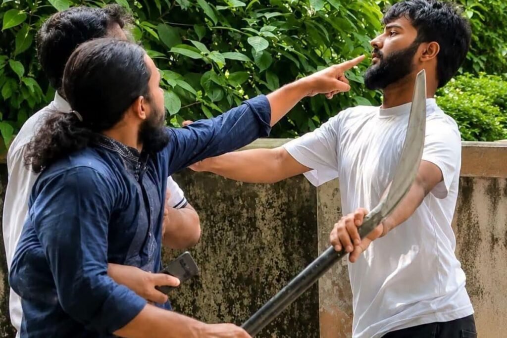 রাজশাহী বিশ্ববিদ্যালয়ে লাইব্রেরিতে ঢুকে দুই ছাত্রলীগ কর্মীকে বেধড়ক পেটালো রাকসু জিএস রাজশাহী বিশ্ববিদ্যালয়ে লাইব্রেরিতে ঢুকে দুই ছাত্রলীগ নেতাকে মারধর