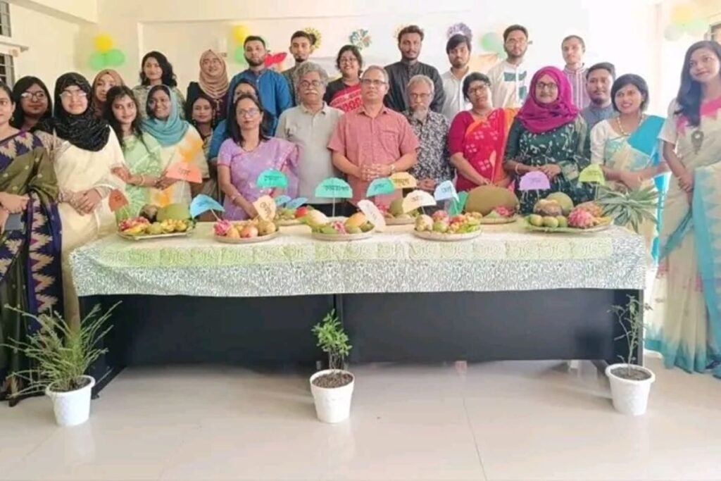 নজরুল বিশ্ববিদ্যালয়ে ফল উৎসব