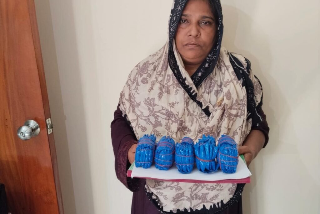 বাগেরহাটে ৩০ লাখ টাকার ইয়াবাসহ নারী মাদক কারবারি গ্রেপ্তার বাগেরহাটে ৩০ লাখ টাকার ইয়াবাসহ নারী মাদক কারবারি গ্রেপ্তার